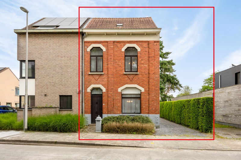 Huis te  koop in Oostakker 9041 335000.00€ 3 slaapkamers 157.00m² - Zoekertje 279937