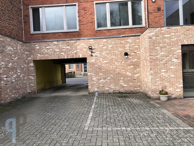 Parking & garage te  huur in Zottegem 9620 55.00€  slaapkamers m² - Zoekertje 94229