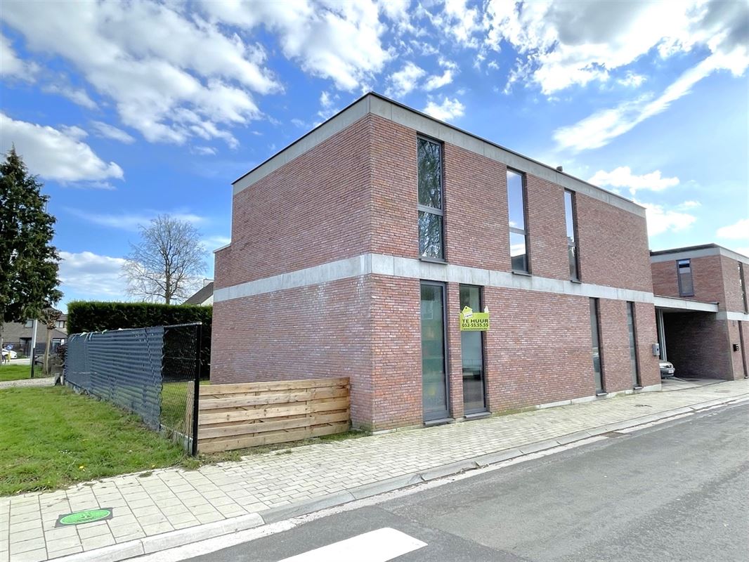 Huis te  huur in Oudegem 9200 1175.00€ 3 slaapkamers m² - Zoekertje 280025