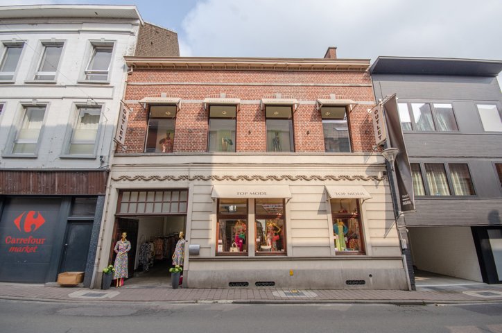 Mixgebouw te  koop in Geraardsbergen 9500 550000.00€ 2 slaapkamers 235.00m² - Zoekertje 94525