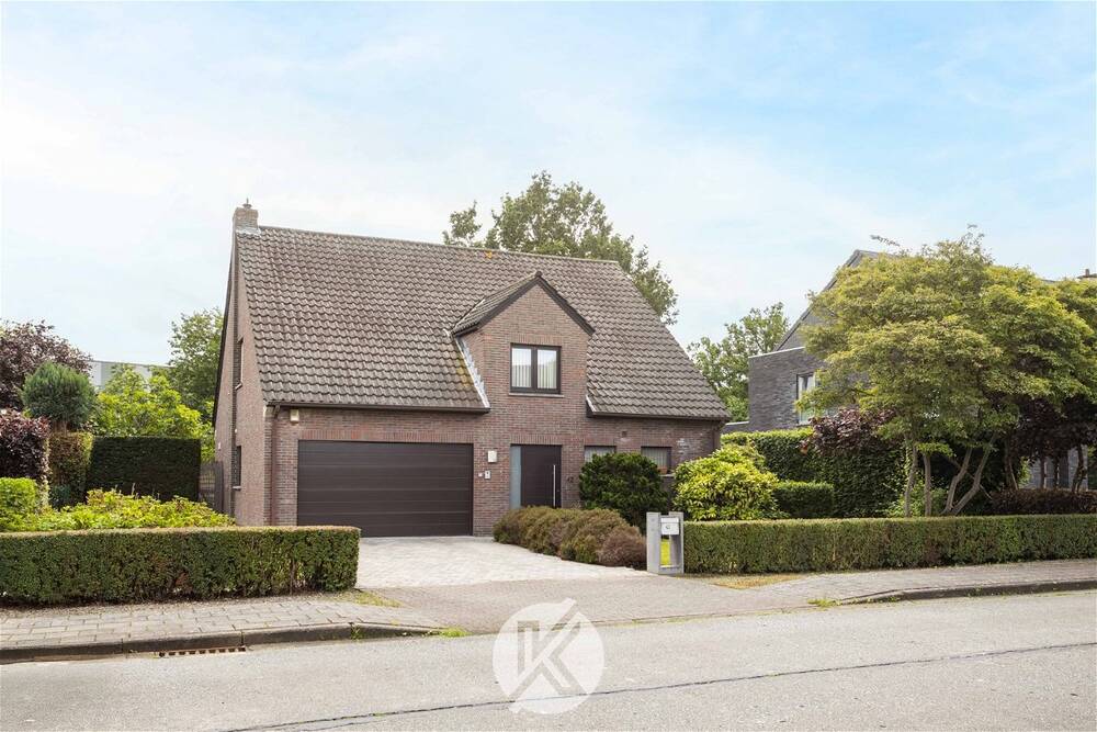 Villa te  koop in Hofstade 9308 495000.00€ 5 slaapkamers 200.00m² - Zoekertje 94606