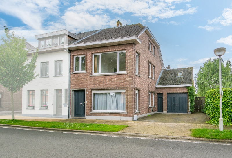 Huis te  koop in Beveren-Waas 9120 335000.00€ 4 slaapkamers 208.00m² - Zoekertje 279966