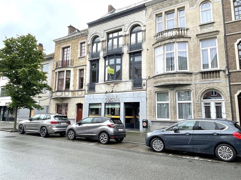 Huis te  huur in Dendermonde 9200 1040.00€ 4 slaapkamers 203.00m² - Zoekertje 280140