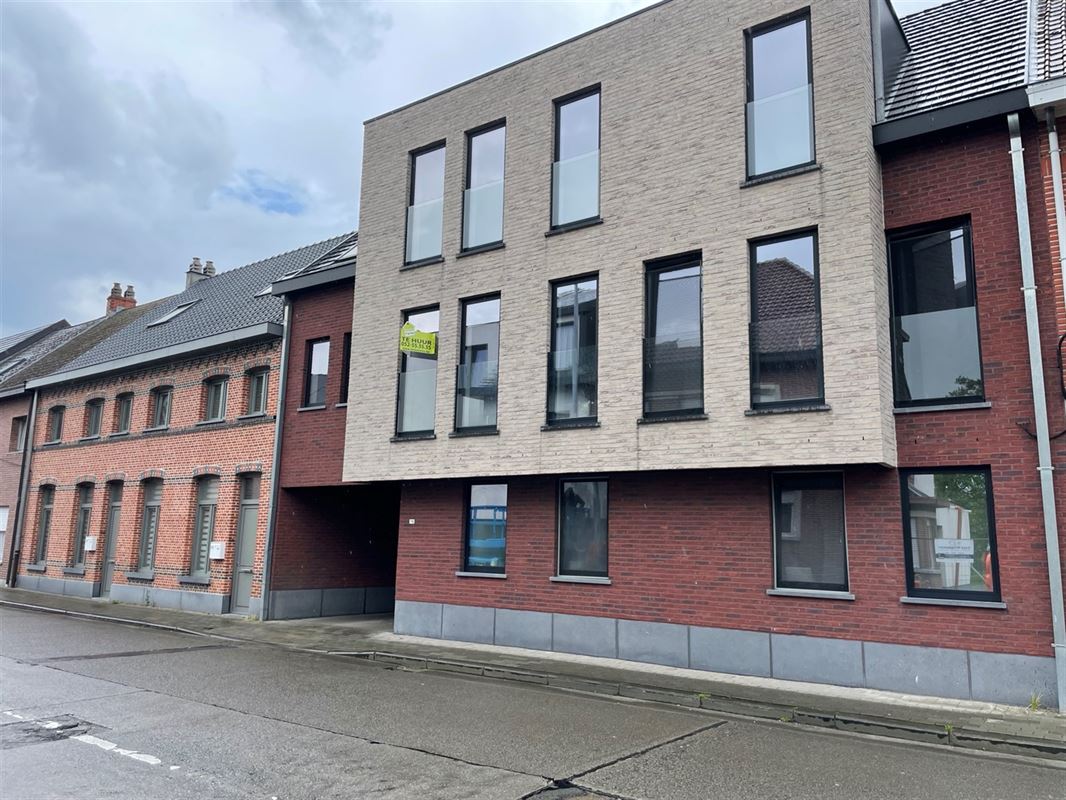 Appartement te  huur in Sint-Gillis-bij-Dendermonde 9200 745.00€ 2 slaapkamers m² - Zoekertje 280139