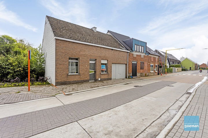 Huis te  koop in Wichelen 9260 159000.00€ 2 slaapkamers 121.00m² - Zoekertje 280446