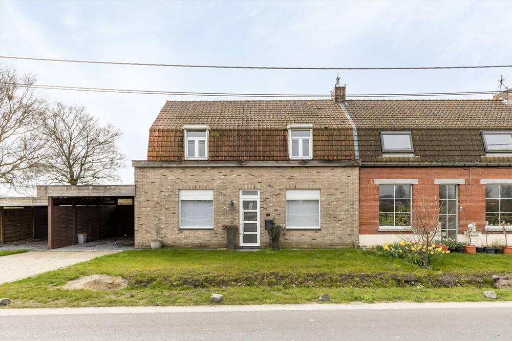 Huis te  koop in Knesselare 9910 349000.00€ 4 slaapkamers 169.00m² - Zoekertje 101822