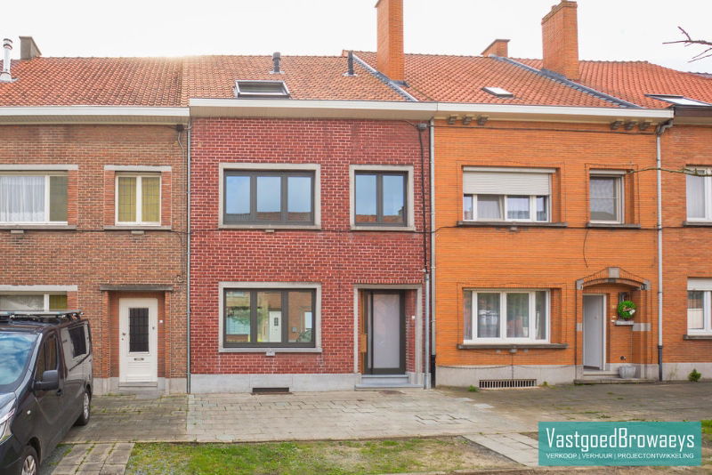 Huis te  huur in Zottegem 9620 1100.00€ 3 slaapkamers m² - Zoekertje 280420