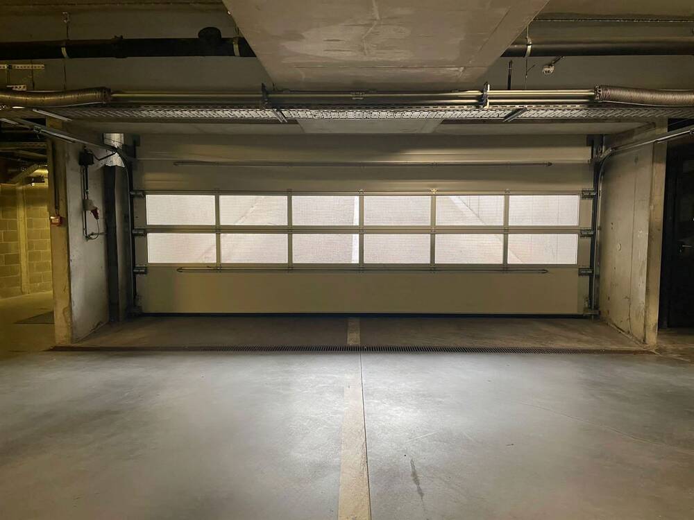 Parking & garage te  koop in Gent 9000 30000.00€  slaapkamers m² - Zoekertje 105663