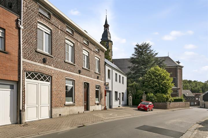 Huis te  koop in Gijzegem 9308 235000.00€ 4 slaapkamers 254.00m² - Zoekertje 280927