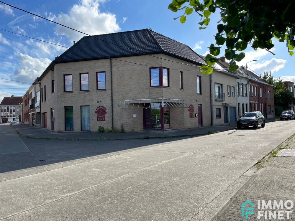 Commerciële ruimte te  koop in Ronse 9600 149900.00€ 3 slaapkamers 164.00m² - Zoekertje 109737