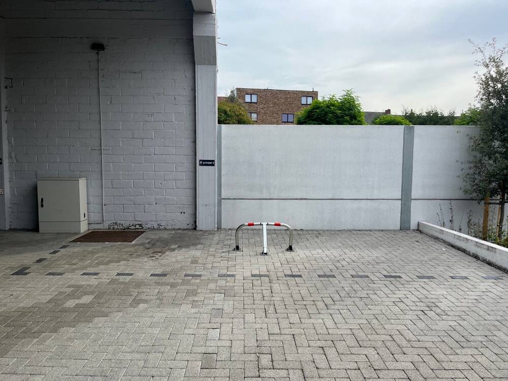 Parking & garage te  huur in Gavere 9890 35.00€  slaapkamers m² - Zoekertje 281087