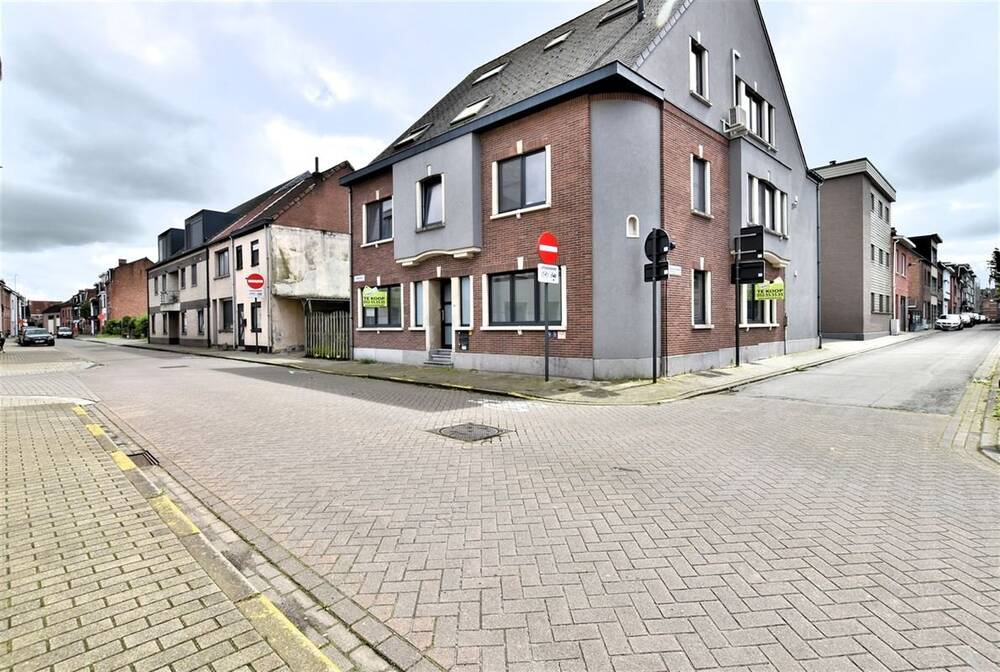 Commerciële ruimte te  koop in Sint-Gillis-bij-Dendermonde 9200 189000.00€  slaapkamers 142.00m² - Zoekertje 109851