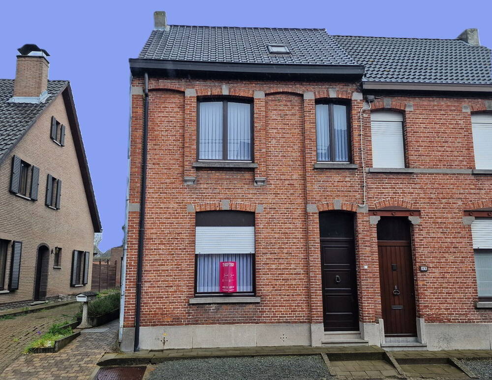 Huis te  koop in Oudegem 9200 235000.00€ 3 slaapkamers m² - Zoekertje 280992