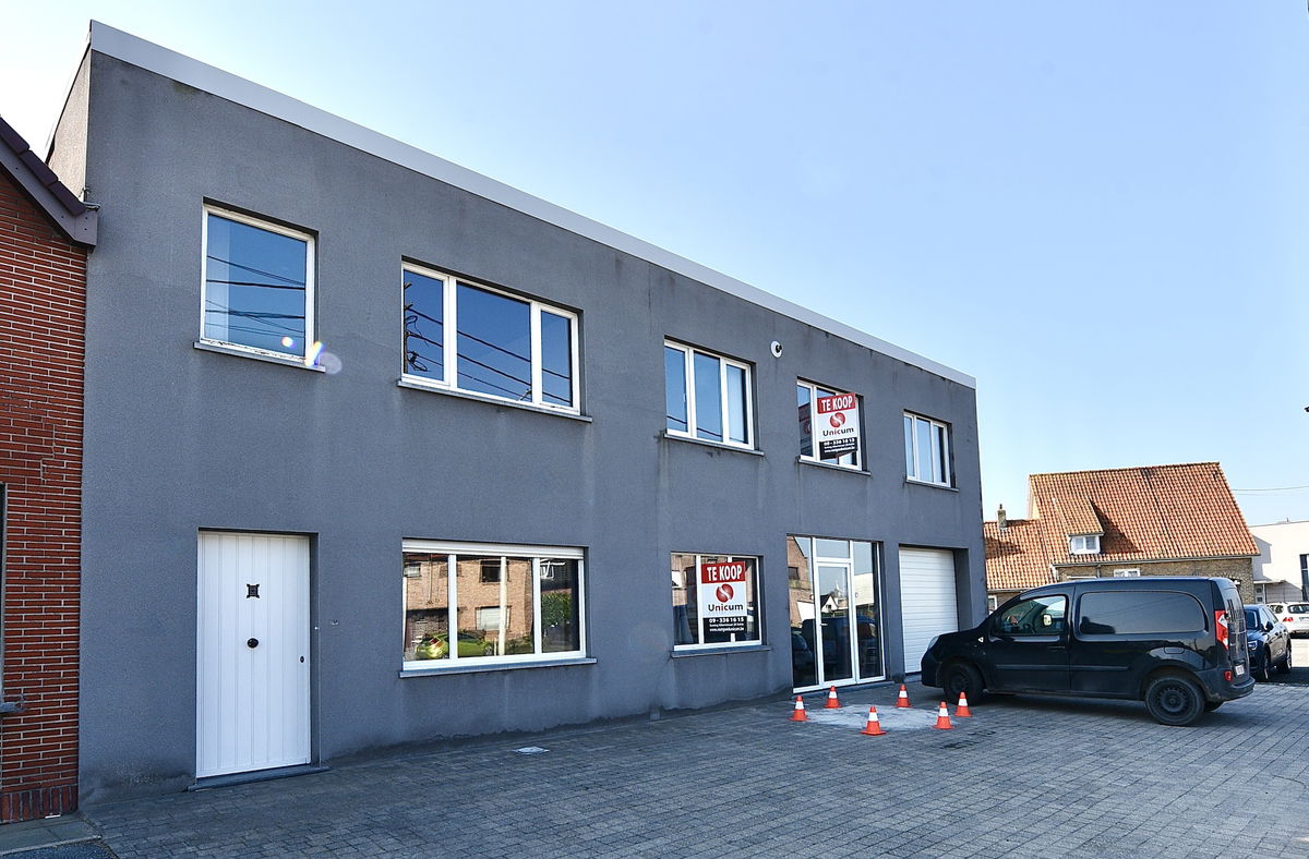 Mixgebouw te  koop in Adegem 9991 350000.00€ 3 slaapkamers 169.00m² - Zoekertje 280982