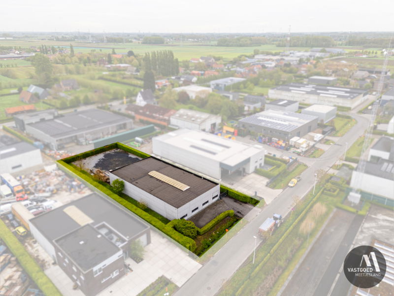 Industrie te  koop in Zomergem 9930 895000.00€ 1 slaapkamers 720.00m² - Zoekertje 281258