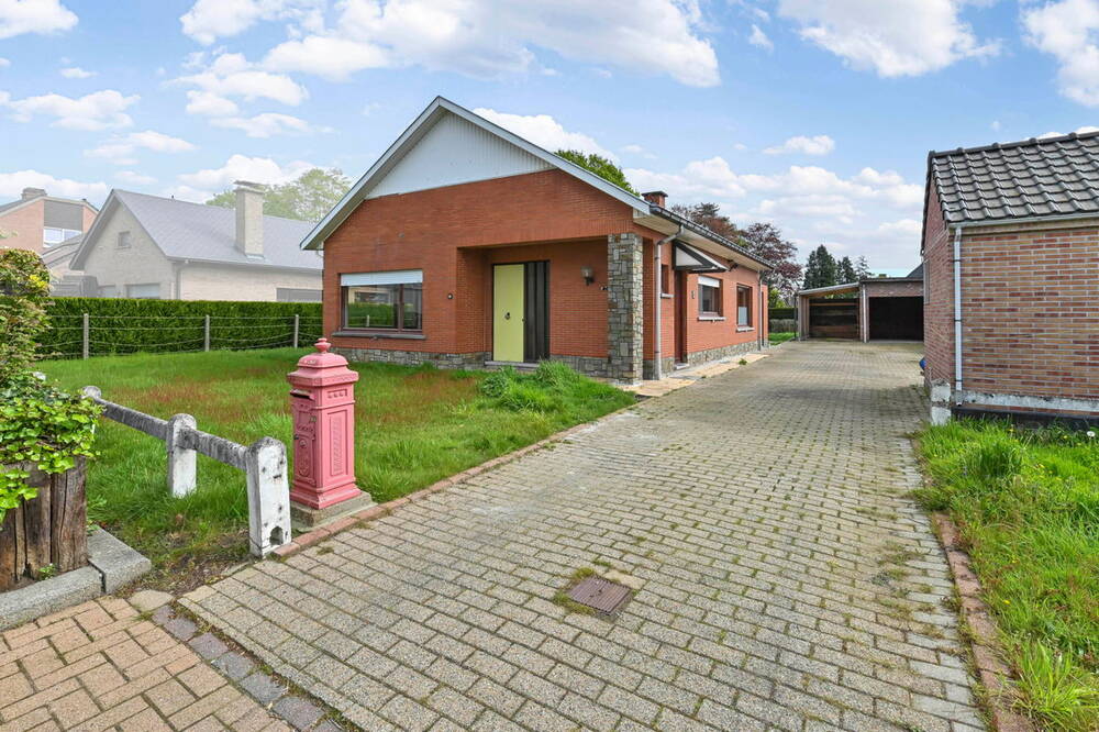 Bungalow te  koop in Belsele 9111 285000.00€ 2 slaapkamers 101.00m² - Zoekertje 281279