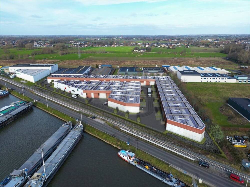 Industrie te  huur in Evergem 9940 1400.00€  slaapkamers m² - Zoekertje 112220