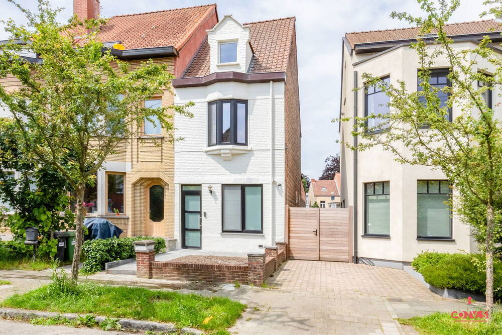 Huis te  koop in Wondelgem 9032 375000.00€ 3 slaapkamers 130.00m² - Zoekertje 281721