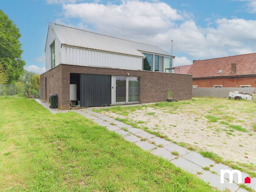 Villa te  koop in Everbeek 9660 295000.00€ 8 slaapkamers 440.00m² - Zoekertje 281710