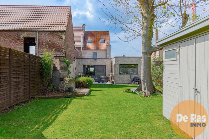 Huis te  koop in Sint-Lievens-Houtem 9520 349000.00€ 2 slaapkamers 170.00m² - Zoekertje 281852