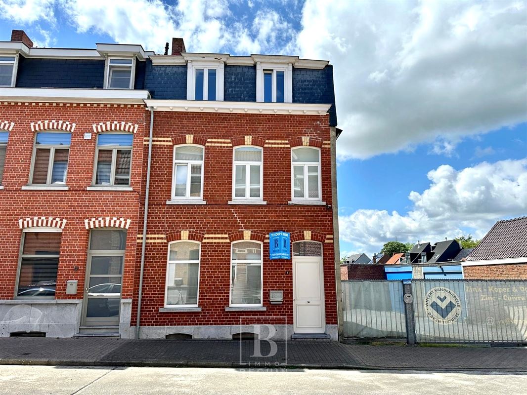 Herenhuis te  koop in Ronse 9600 265000.00€ 4 slaapkamers 185.00m² - Zoekertje 281997