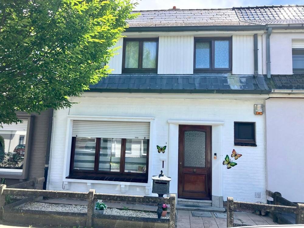 Huis te  koop in Zele 9240 249900.00€ 3 slaapkamers 180.00m² - Zoekertje 127205