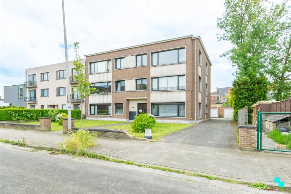 Appartement te  koop in Sint-Amandsberg 9040 299000.00€ 3 slaapkamers 103.00m² - Zoekertje 129012