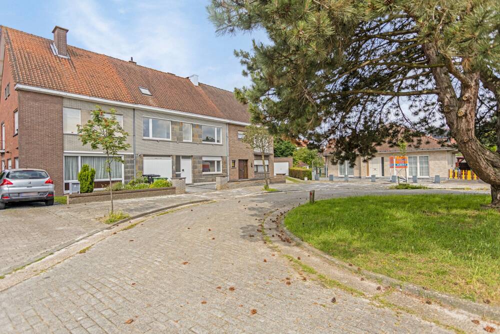 Appartement te  koop in Sint-Amandsberg 9040 535000.00€ 3 slaapkamers m² - Zoekertje 129918