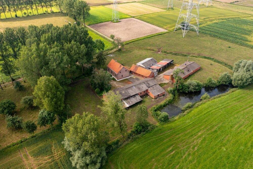 Boerderij te  koop in Kruibeke 9150 0.00€  slaapkamers m² - Zoekertje 135174