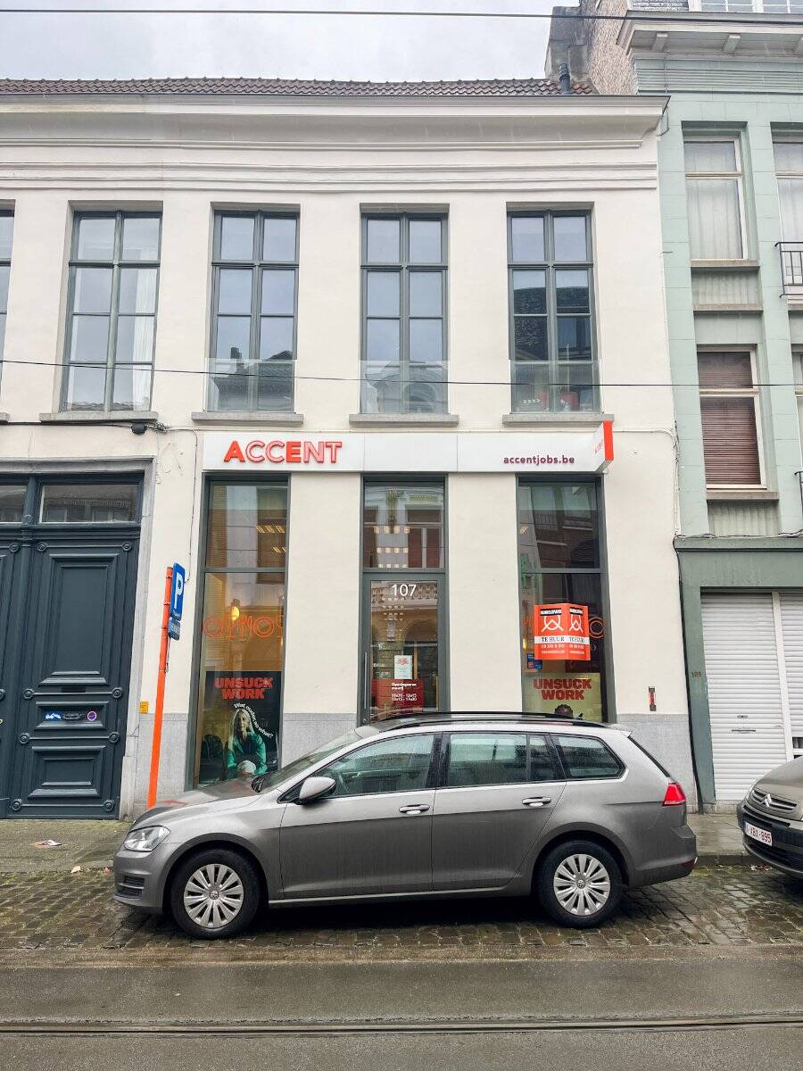 Kantoor te  huur in Gent 9000 1500.00€  slaapkamers m² - Zoekertje 139102