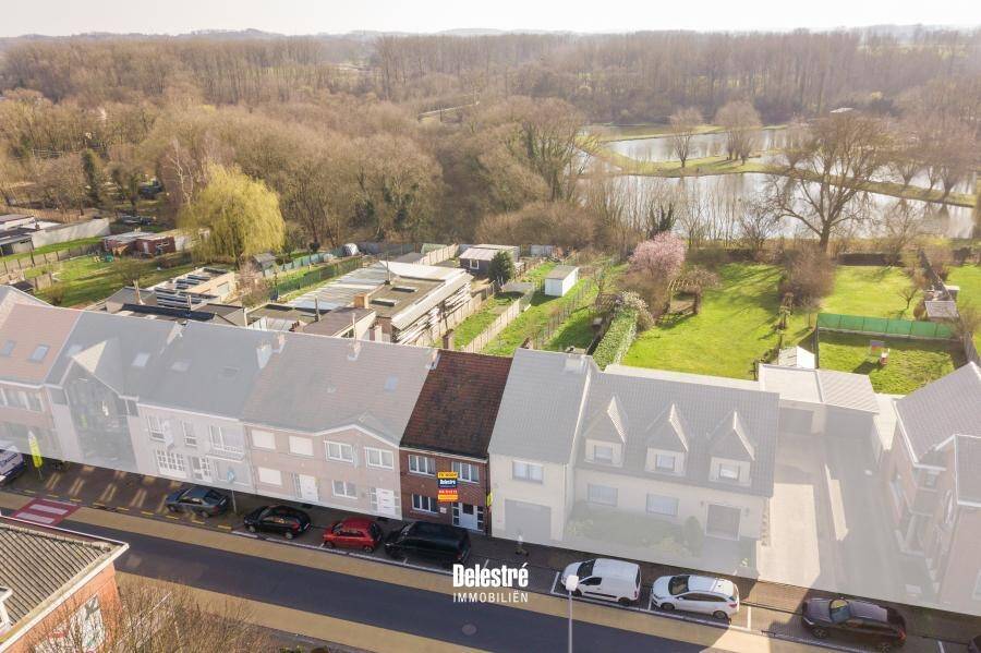 Huis te  koop in Denderleeuw 9470 299000.00€ 4 slaapkamers m² - Zoekertje 138714