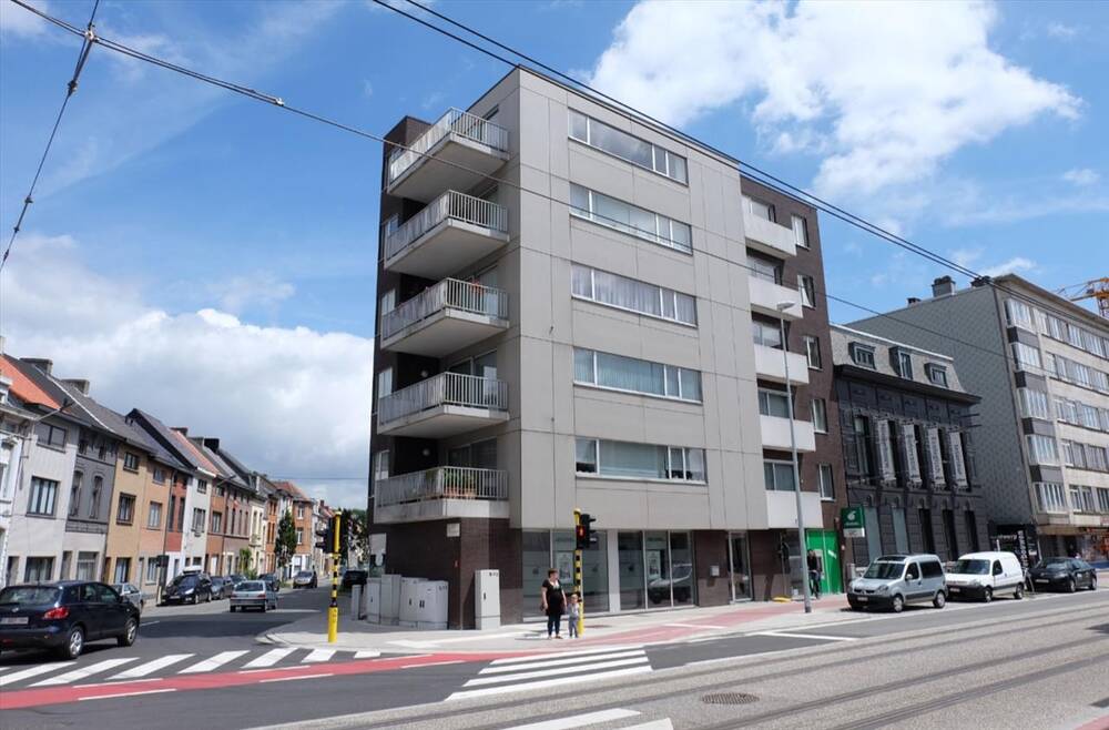 Appartement te  huur in Gentbrugge 9050 1100.00€ 3 slaapkamers m² - Zoekertje 141529