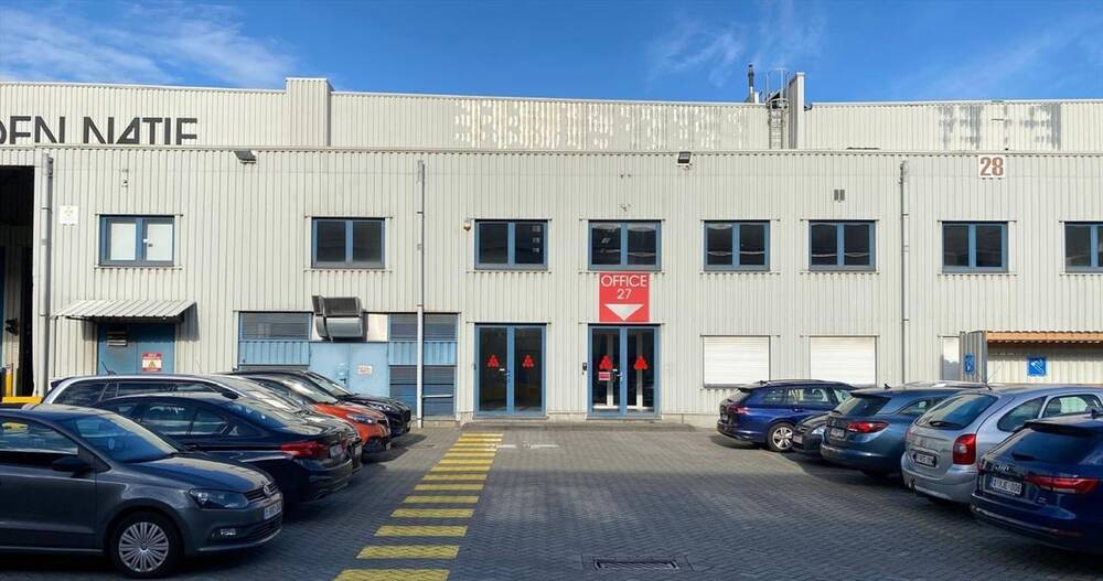 Handelszaak te  huur in Desteldonk 9042 3562.00€  slaapkamers 450.00m² - Zoekertje 142572