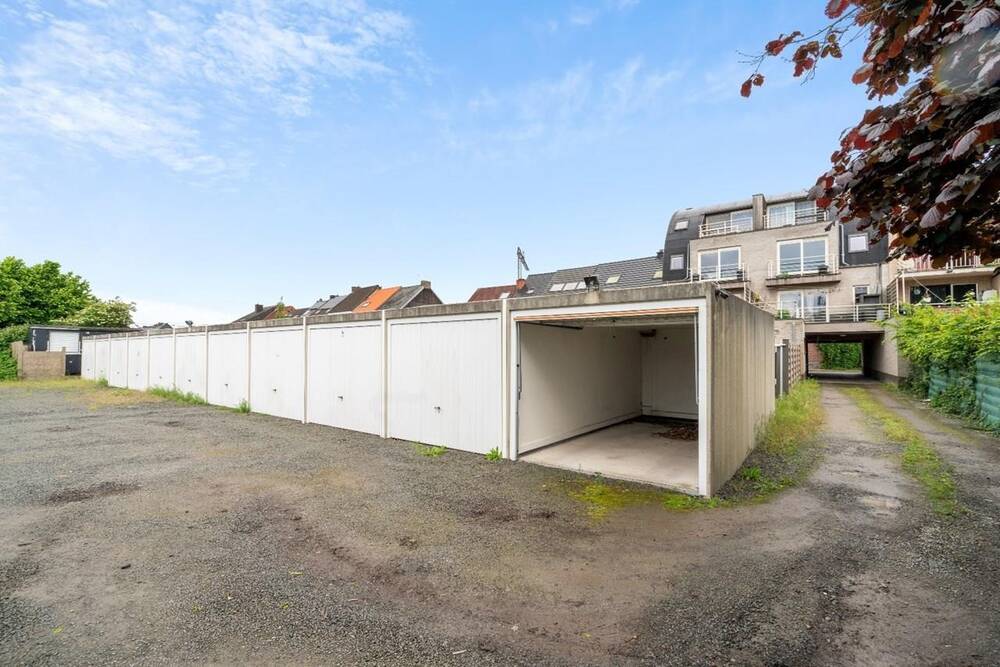 Parking & garage te  koop in Dendermonde 9200 27500.00€  slaapkamers 15.00m² - Zoekertje 143508