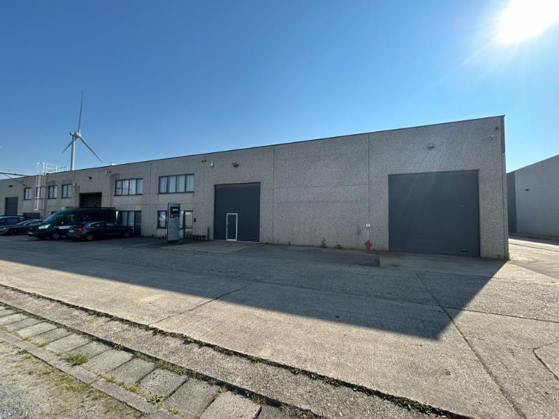 Handelszaak te  koop in Wondelgem 9032 1250000.00€  slaapkamers 1700.00m² - Zoekertje 144824