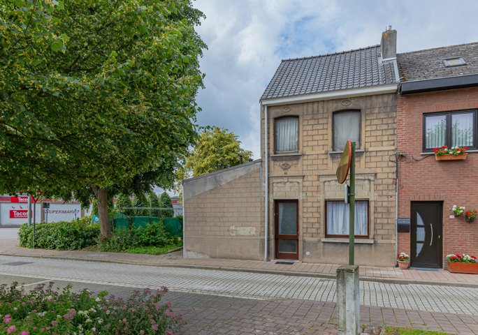 Huis te  koop in Denderleeuw 9470 199000.00€ 3 slaapkamers 128.00m² - Zoekertje 148384