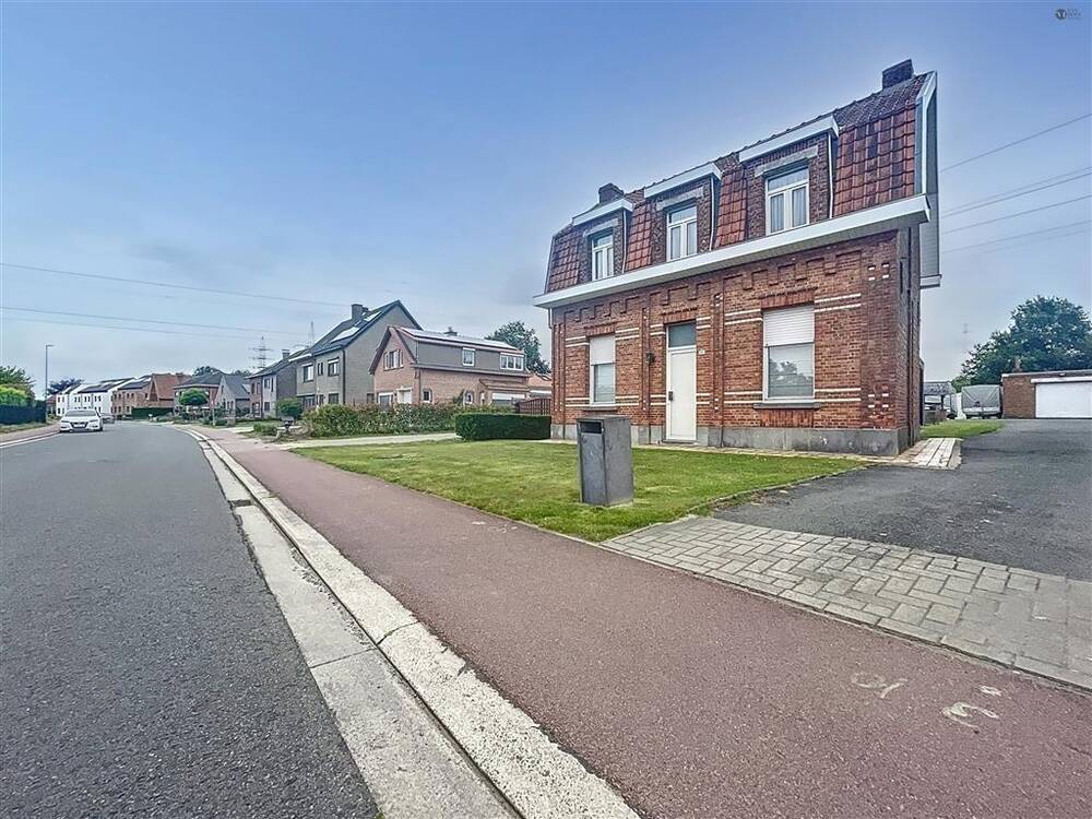 Huis te  koop in Sint-Niklaas 9100 380000.00€ 3 slaapkamers 182.00m² - Zoekertje 158682