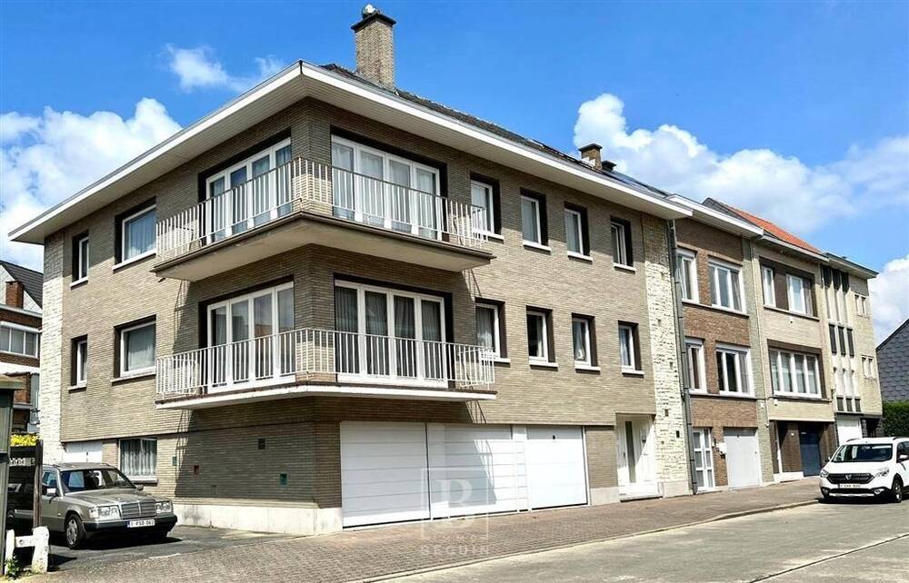 Appartement te  koop in Ronse 9600 499000.00€ 6 slaapkamers m² - Zoekertje 160338