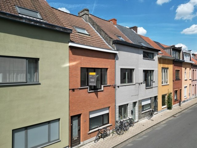 Huis te  koop in Gent 9000 349000.00€ 4 slaapkamers 146.00m² - Zoekertje 163379