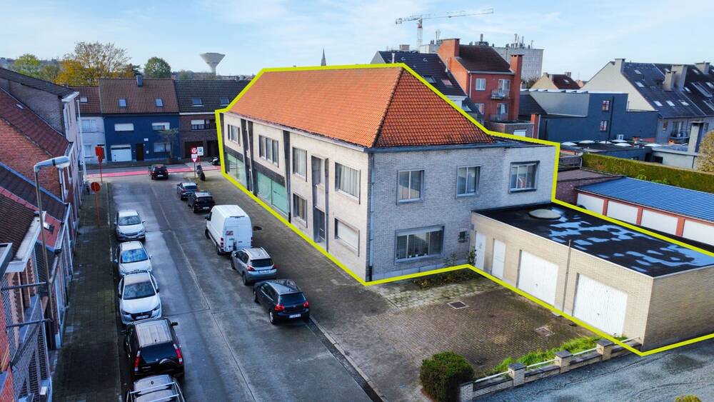 Huis te  koop in Sint-Niklaas 9100 539000.00€ 6 slaapkamers 1068.00m² - Zoekertje 165224