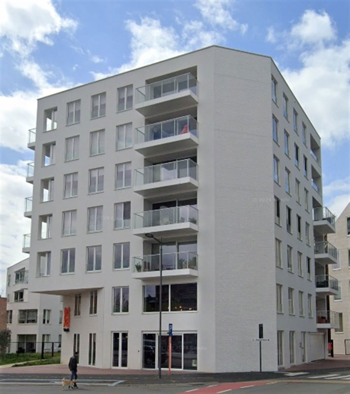 Appartement te  huur in Aalst 9300 825.00€ 1 slaapkamers m² - Zoekertje 167706