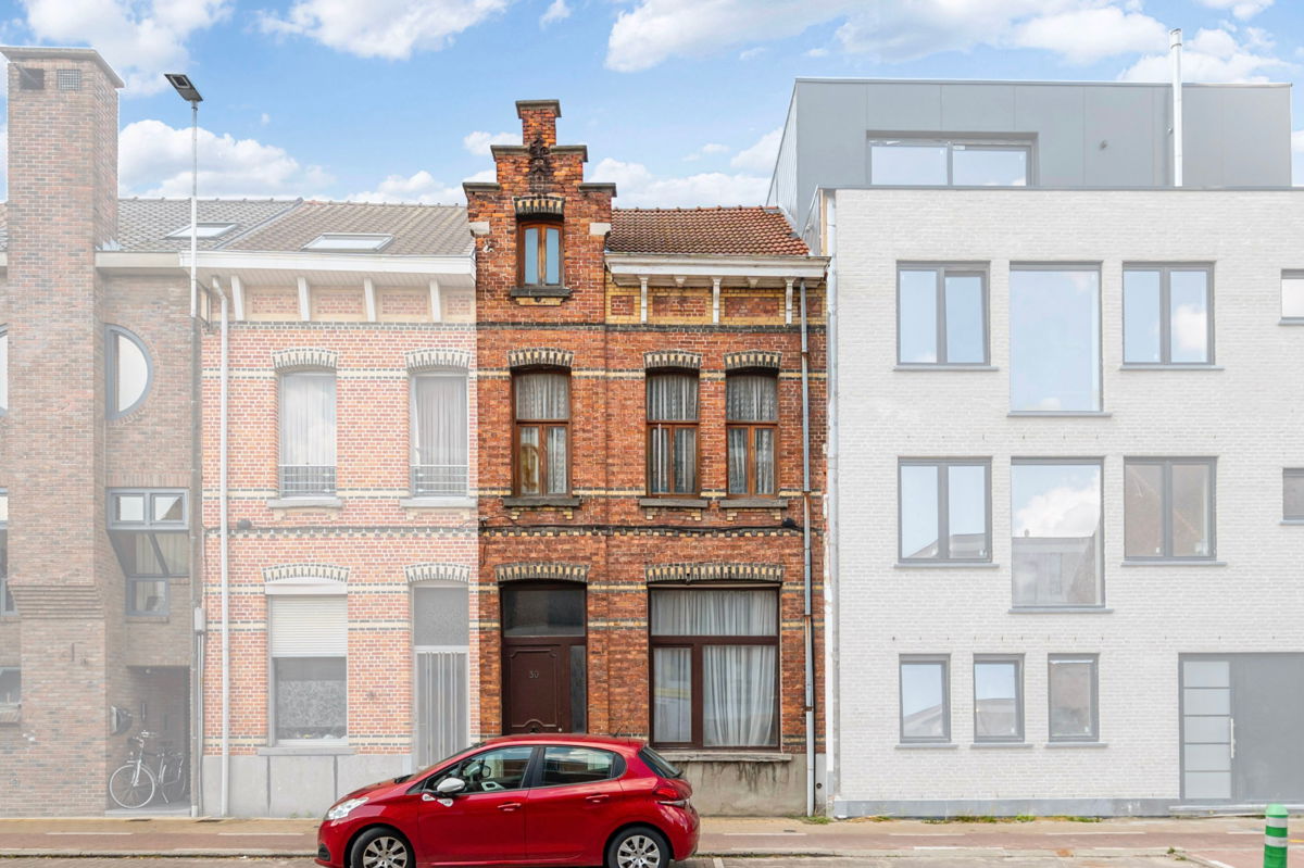 Huis te  koop in Sint-Niklaas 9100 175000.00€ 3 slaapkamers 132.00m² - Zoekertje 168792
