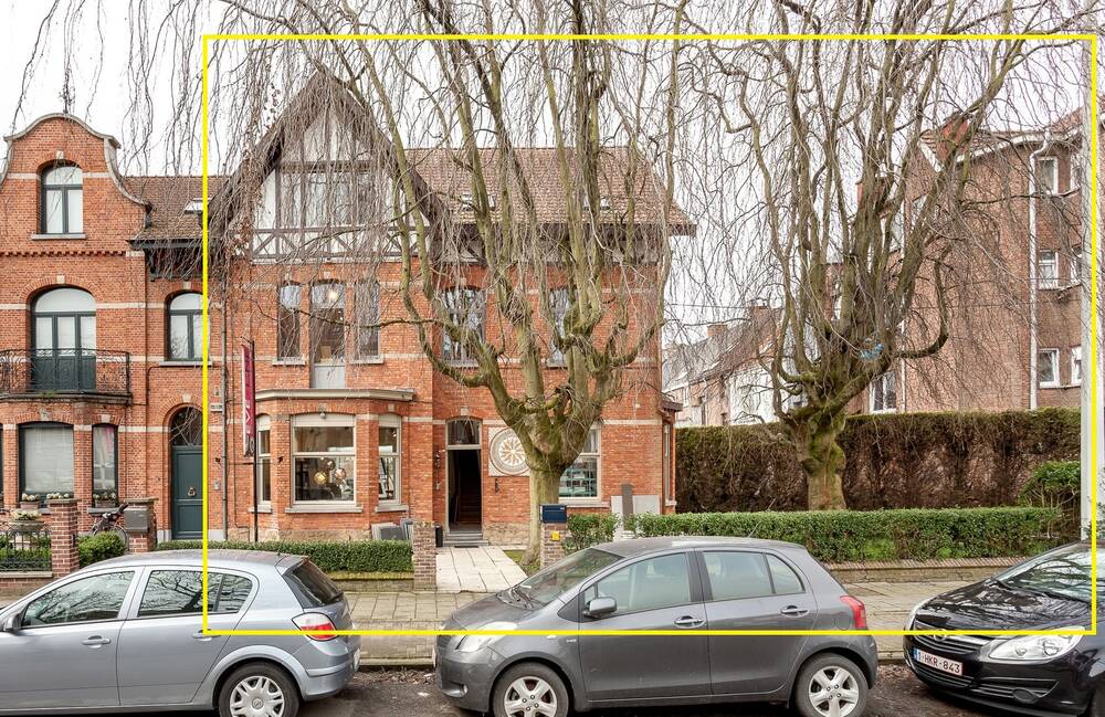 Handelszaak te  huur in Aalst 9300 2000.00€  slaapkamers 280.00m² - Zoekertje 170449