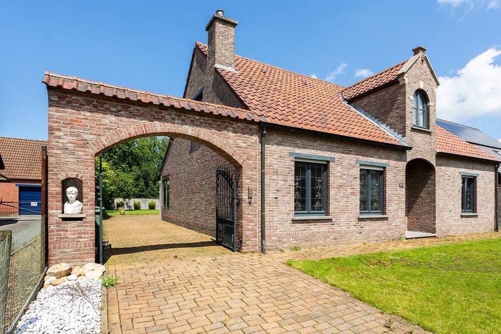 Huis te  koop in Sint-Gillis-Waas 9170 650000.00€ 4 slaapkamers 268.00m² - Zoekertje 180888