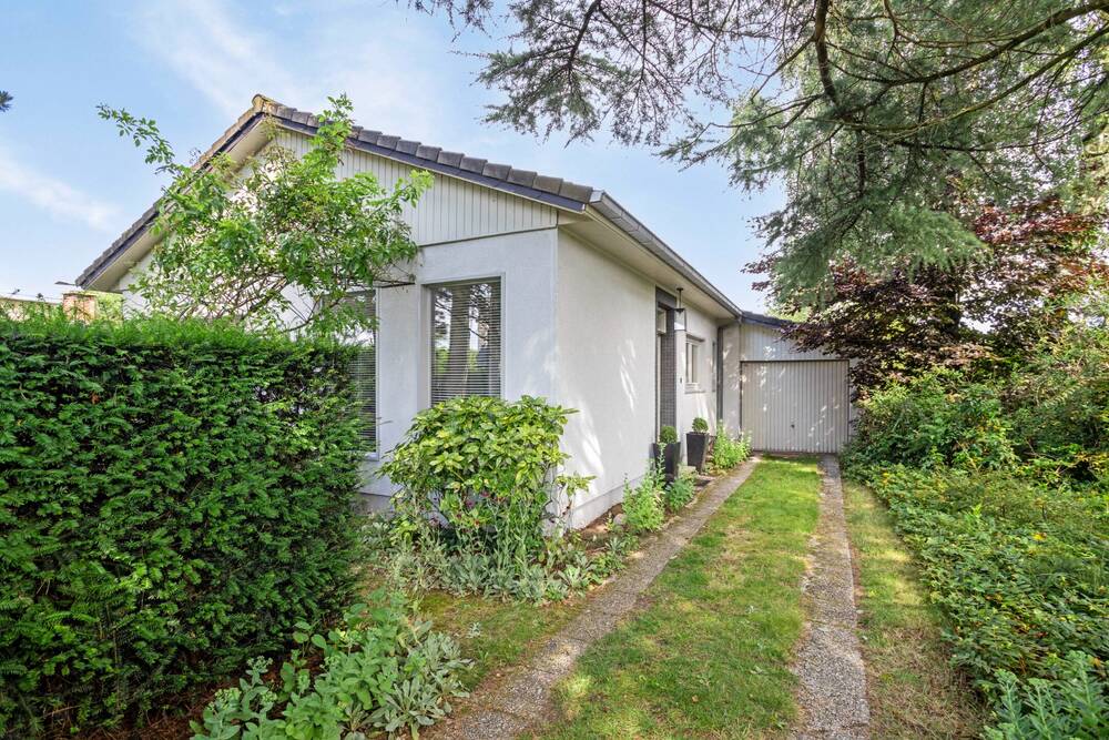 Bungalow te  koop in Zwijnaarde 9052 449000.00€ 2 slaapkamers 92.00m² - Zoekertje 185445