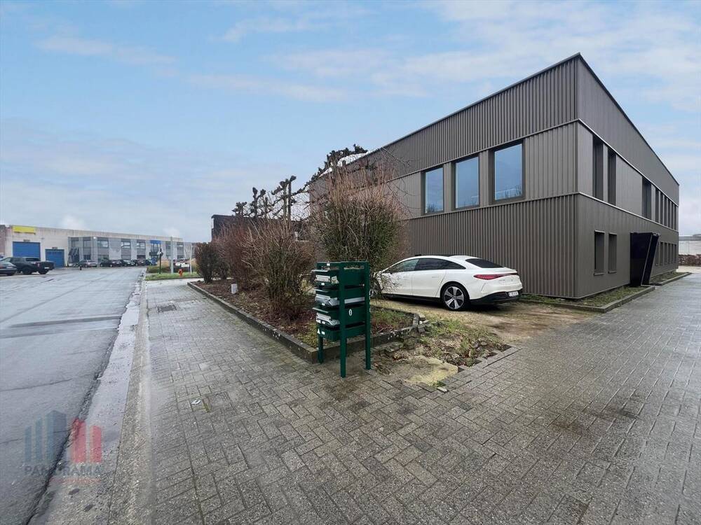 Handelszaak te  huur in Merelbeke 9820 3542.00€  slaapkamers 340.00m² - Zoekertje 186242