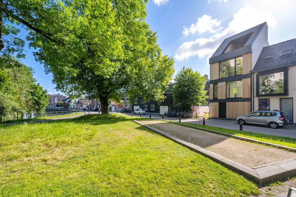 Handelszaak te  koop in Ledeberg 9050 599000.00€  slaapkamers 180.00m² - Zoekertje 189374