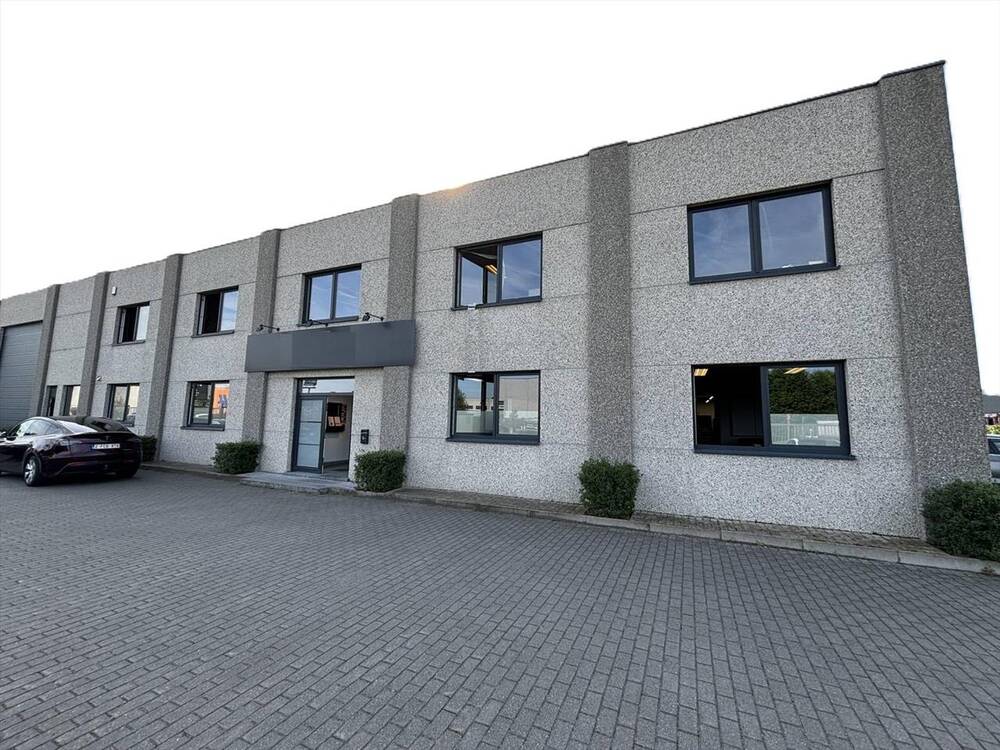 Handelszaak te  huur in Kruishoutem 9770 0.00€  slaapkamers 0.00m² - Zoekertje 190624