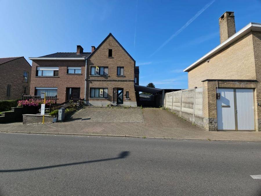 Huis te  koop in Moerbeke 9500 295000.00€ 3 slaapkamers 196.00m² - Zoekertje 198283