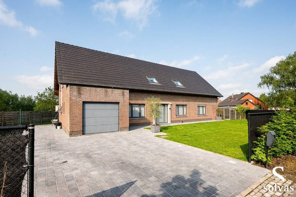 Villa te  koop in Aalter 9880 620000.00€ 5 slaapkamers 374.00m² - Zoekertje 200464